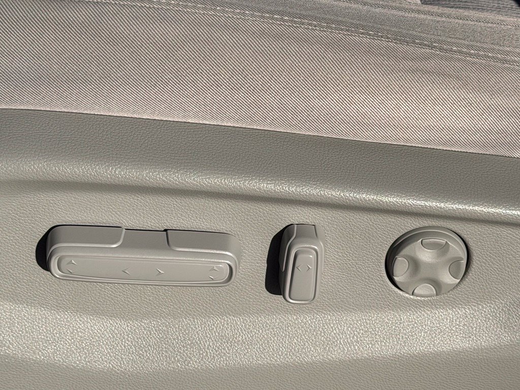 Used 2022 Honda Odyssey EX image 32