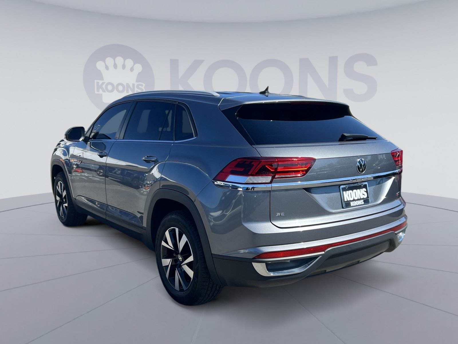 Used 2022 Volkswagen Atlas Cross Sport SE AWD/4WD image 8
