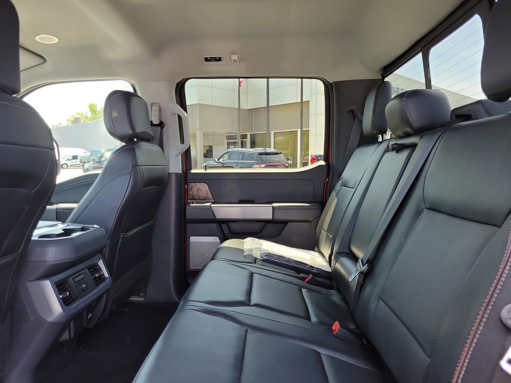 Certified 2024 Ford F250 Lariat w/ Lariat Ultimate Package AWD/4WD image 14