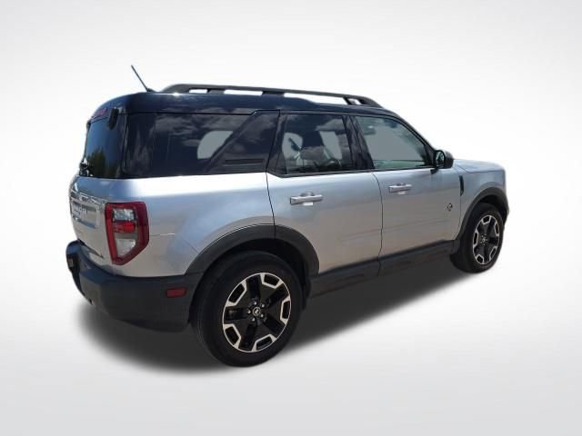 Certified 2022 Ford Bronco Sport Outer Banks w/ Tech Package AWD/4WD image 4