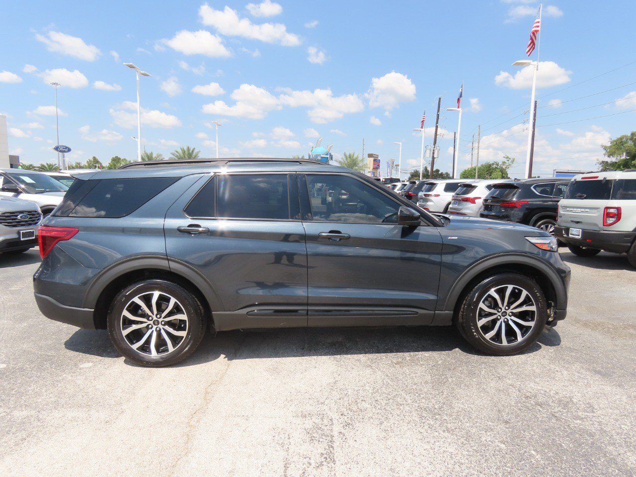 Certified 2022 Ford Explorer ST-Line RWD image 10
