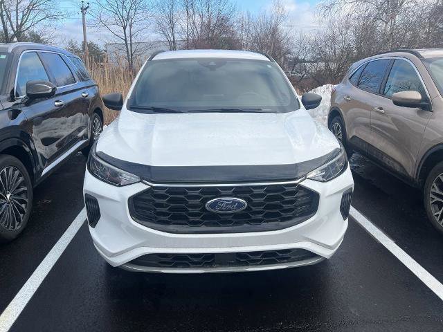 Certified 2023 Ford Escape ST-Line w/ Equipment Group 301A image 3