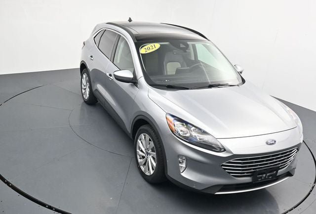 Certified 2022 Ford Escape Titanium w/ Titanium Elite Package AWD/4WD image 20