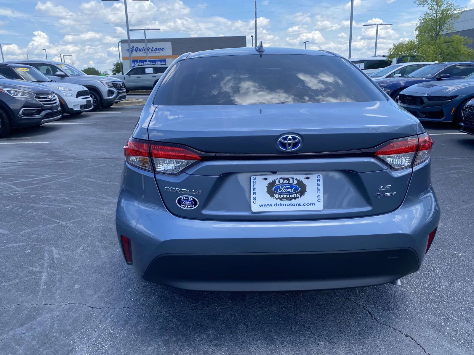 Used 2025 Toyota Corolla LE FWD image 6