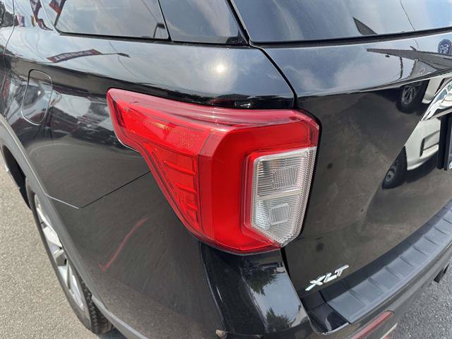 Certified 2023 Ford Explorer XLT w/ Equipment Group 202A AWD/4WD image 35