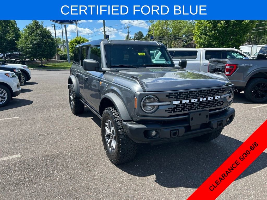 Certified 2025 Ford Bronco Badlands AWD/4WD image 3