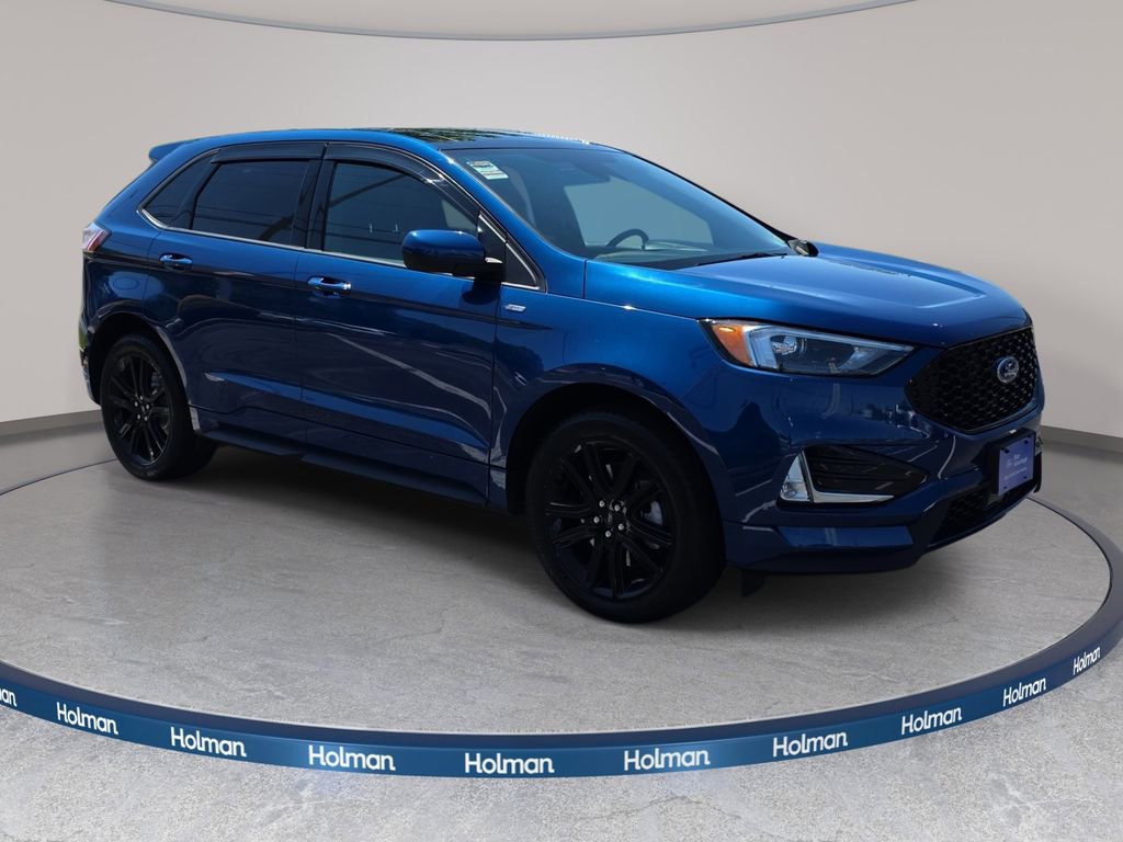 Certified 2023 Ford Edge ST-Line w/ Class II Trailer Tow Package AWD/4WD image 3
