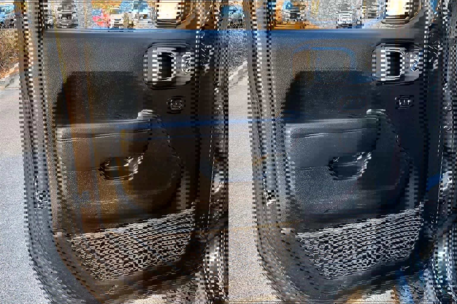 Used 2025 Jeep Wrangler Unlimited Rubicon image 20