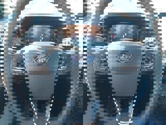 Certified 2025 Ford Maverick XLT w/ 4K Tow Package image 18