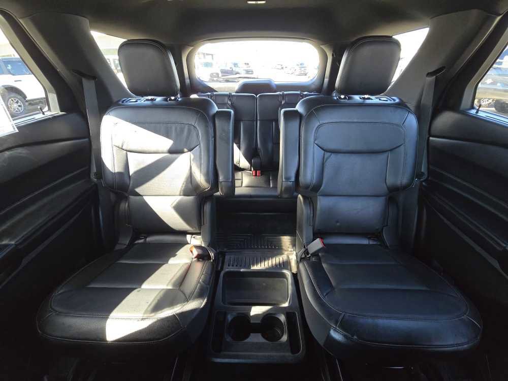 Certified 2020 Ford Explorer Limited w/ Class III Trailer Tow Package image 18