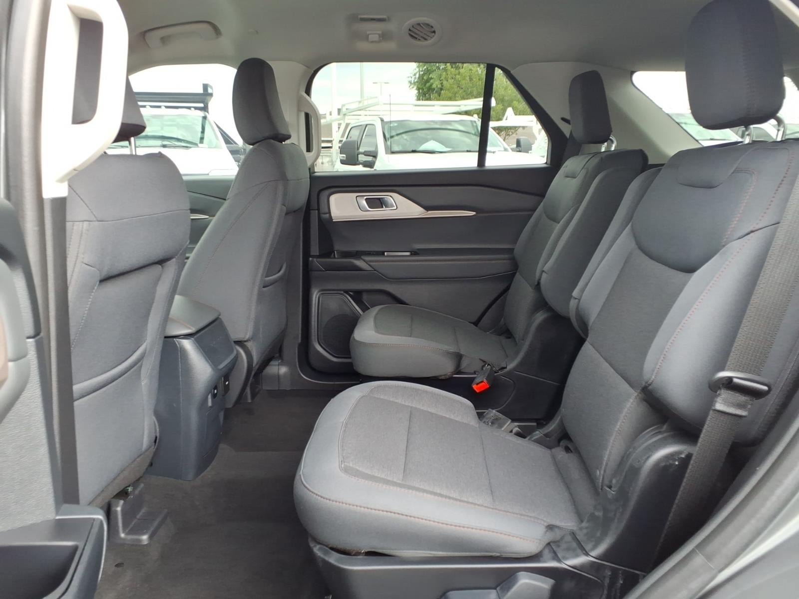 Certified 2026 Ford Explorer Active RWD image 18