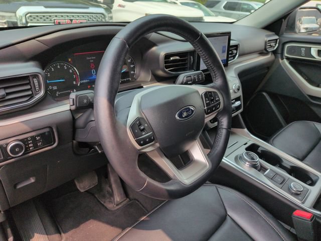 Certified 2023 Ford Explorer XLT w/ Equipment Group 202A AWD/4WD image 31