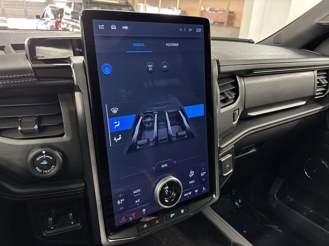 Certified 2024 Ford Expedition Max Platinum image 4