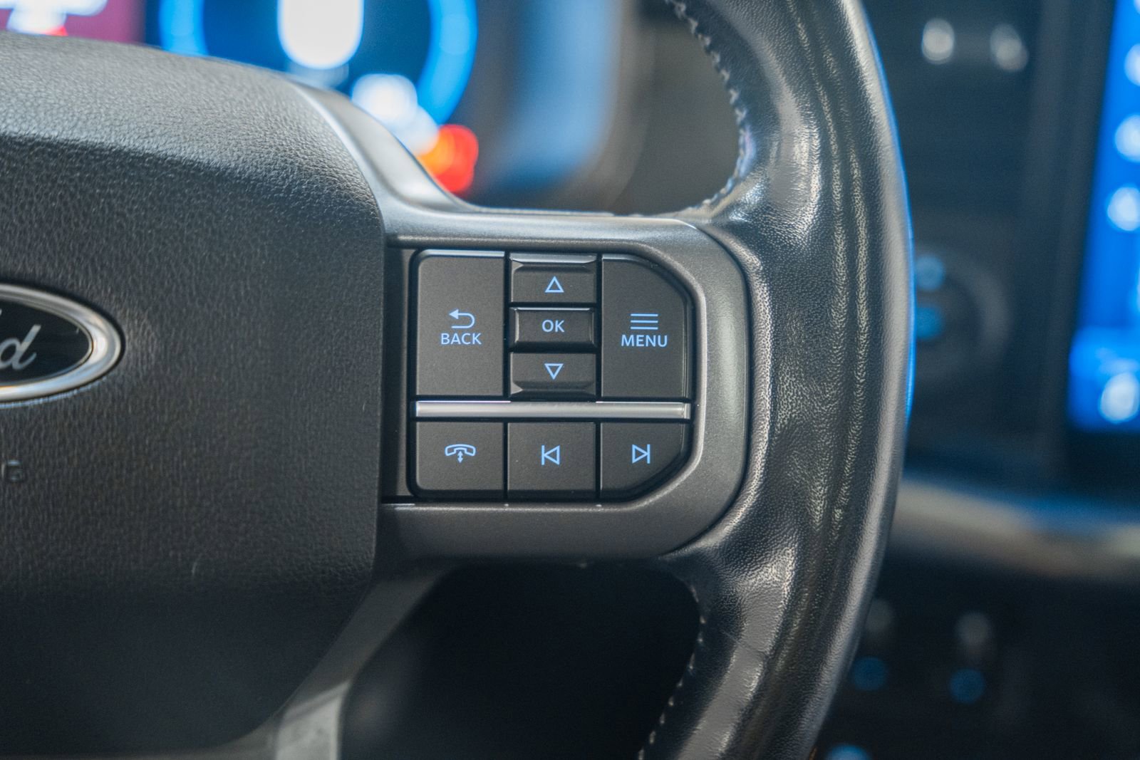 Certified 2022 Ford F150 Lariat w/ Equipment Group 502A High image 36