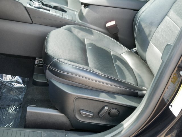 Certified 2020 Ford Escape Titanium AWD/4WD image 13