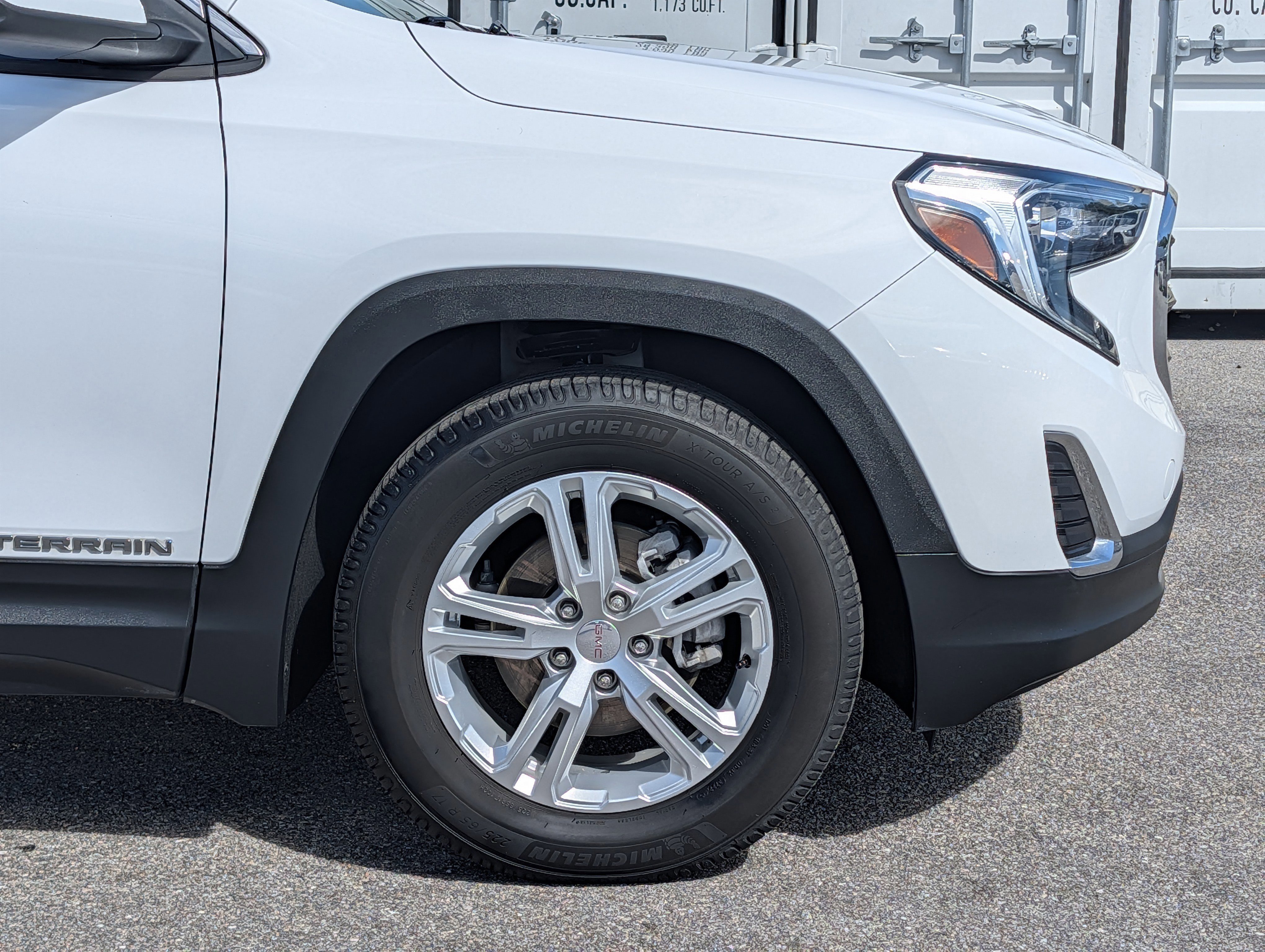 Used 2019 GMC Terrain SLE w/ Driver Convenience Package image 12