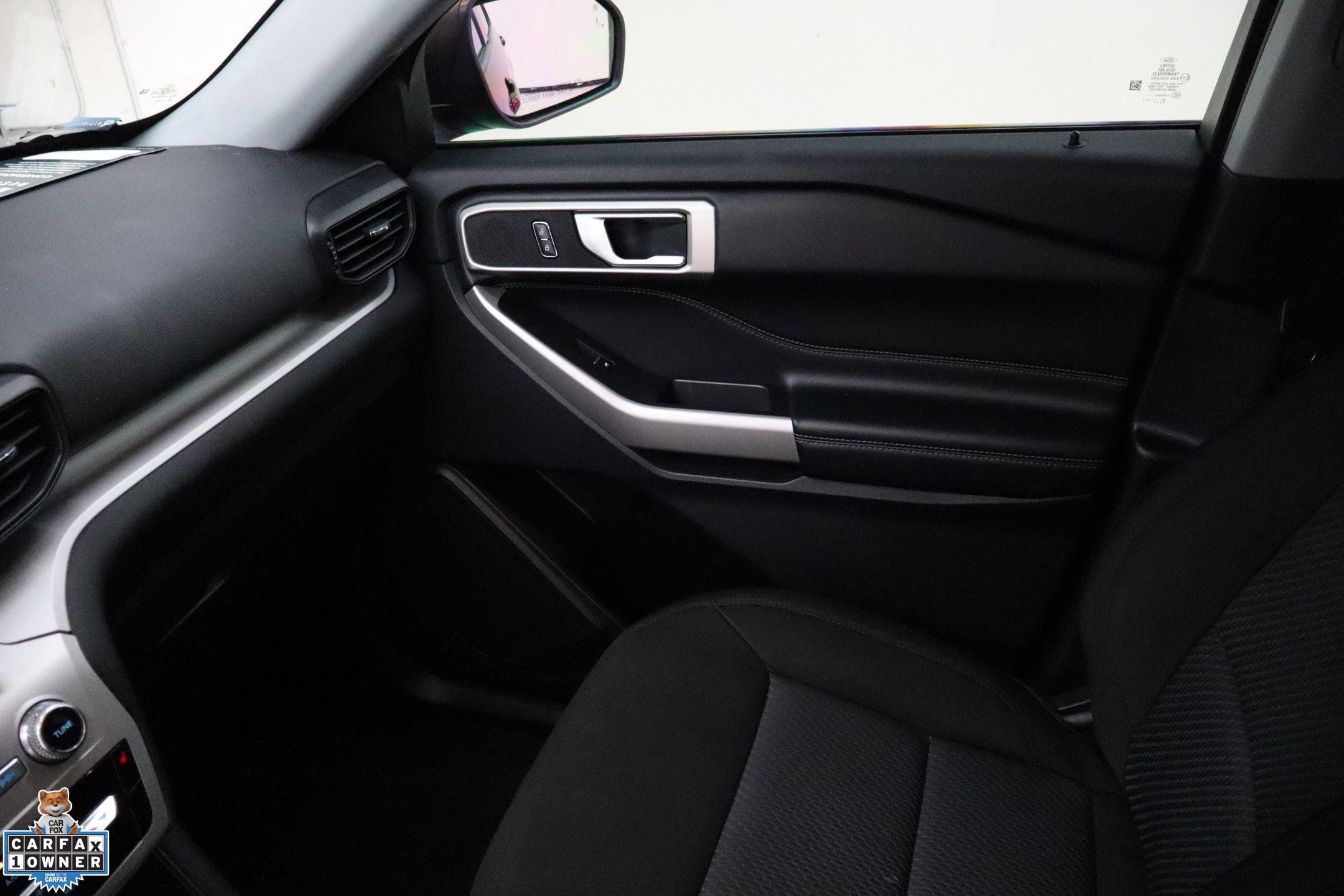 Certified 2023 Ford Explorer XLT image 24