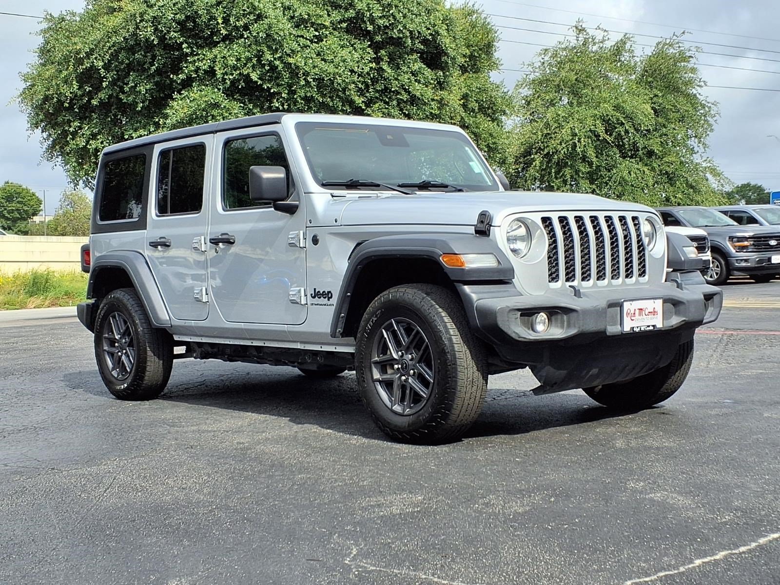 Used 2024 Jeep Wrangler Unlimited Sport AWD/4WD image 4
