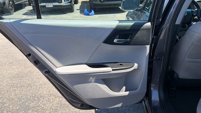 Used 2017 Honda Accord EX-L image 14