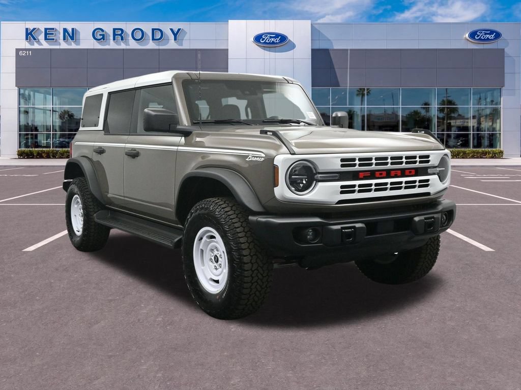 Certified 2026 Ford Bronco Heritage Edition AWD/4WD image 1
