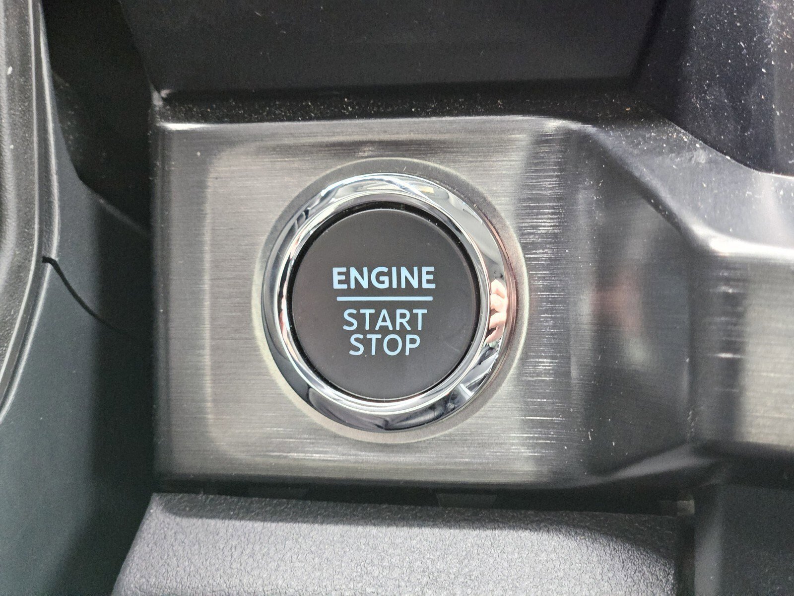 Certified 2024 Ford F250 Lariat w/ Sport Appearance Package image 26