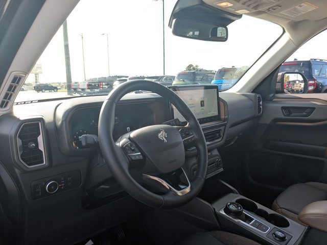 Certified 2025 Ford Bronco Sport Outer Banks w/ Outer Banks Tech Package+ image 15