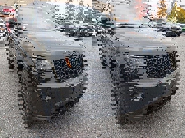 Used 2019 Jeep Grand Cherokee Laredo image 8