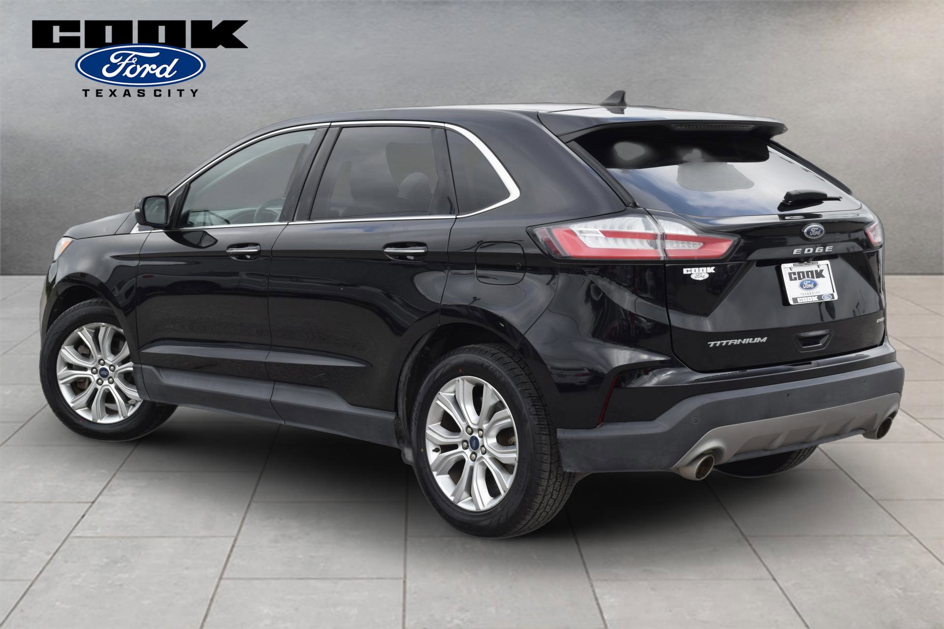 Certified 2022 Ford Edge Titanium w/ Equipment Group 301A AWD/4WD image 4