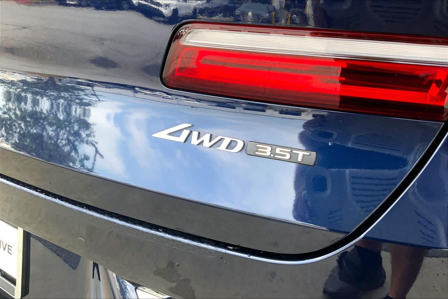 Used 2022 Genesis GV80 3.5T w/ Prestige Package 07 AWD/4WD image 10