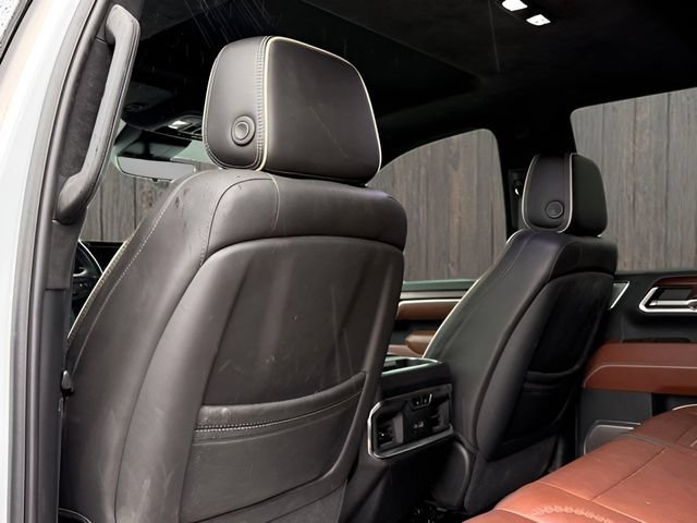 Used 2025 GMC Sierra 3500 Denali Ultimate AWD/4WD image 19