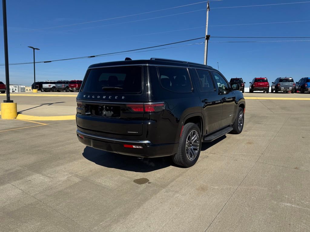 Used 2024 Jeep Wagoneer Series II w/ Flexible Seating Group image 5