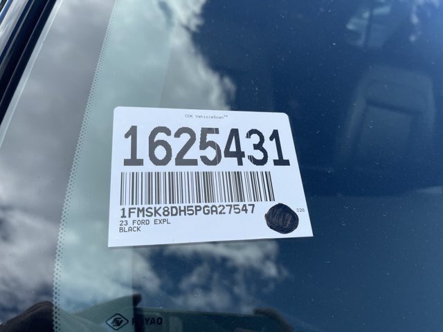 Certified 2023 Ford Explorer XLT w/ Equipment Group 202A AWD/4WD image 16