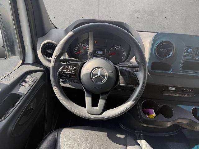 Used 2022 Mercedes-Benz Sprinter 2500 image 22