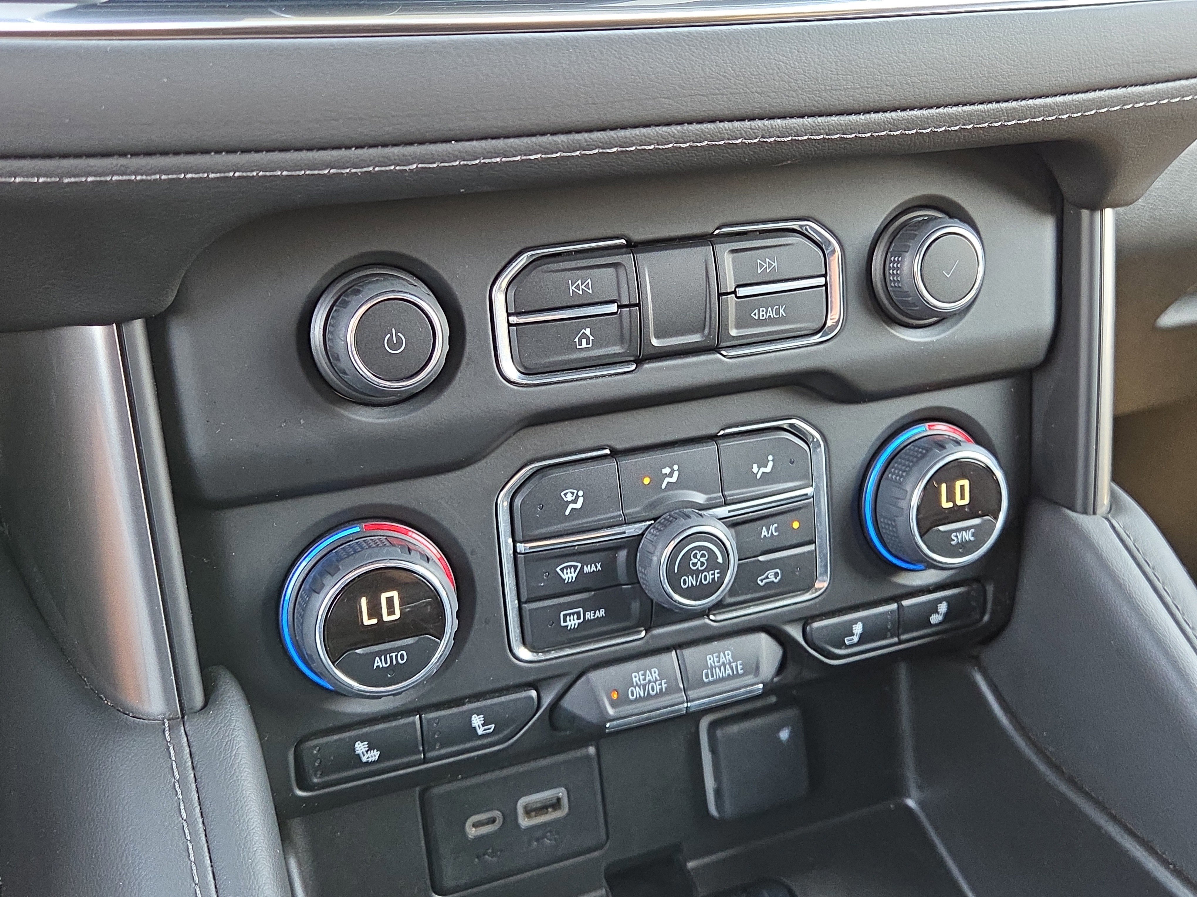 Used 2024 Chevrolet Tahoe LT image 27