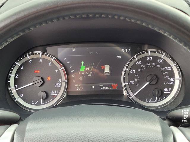 Used 2024 Toyota Highlander XLE AWD/4WD image 29