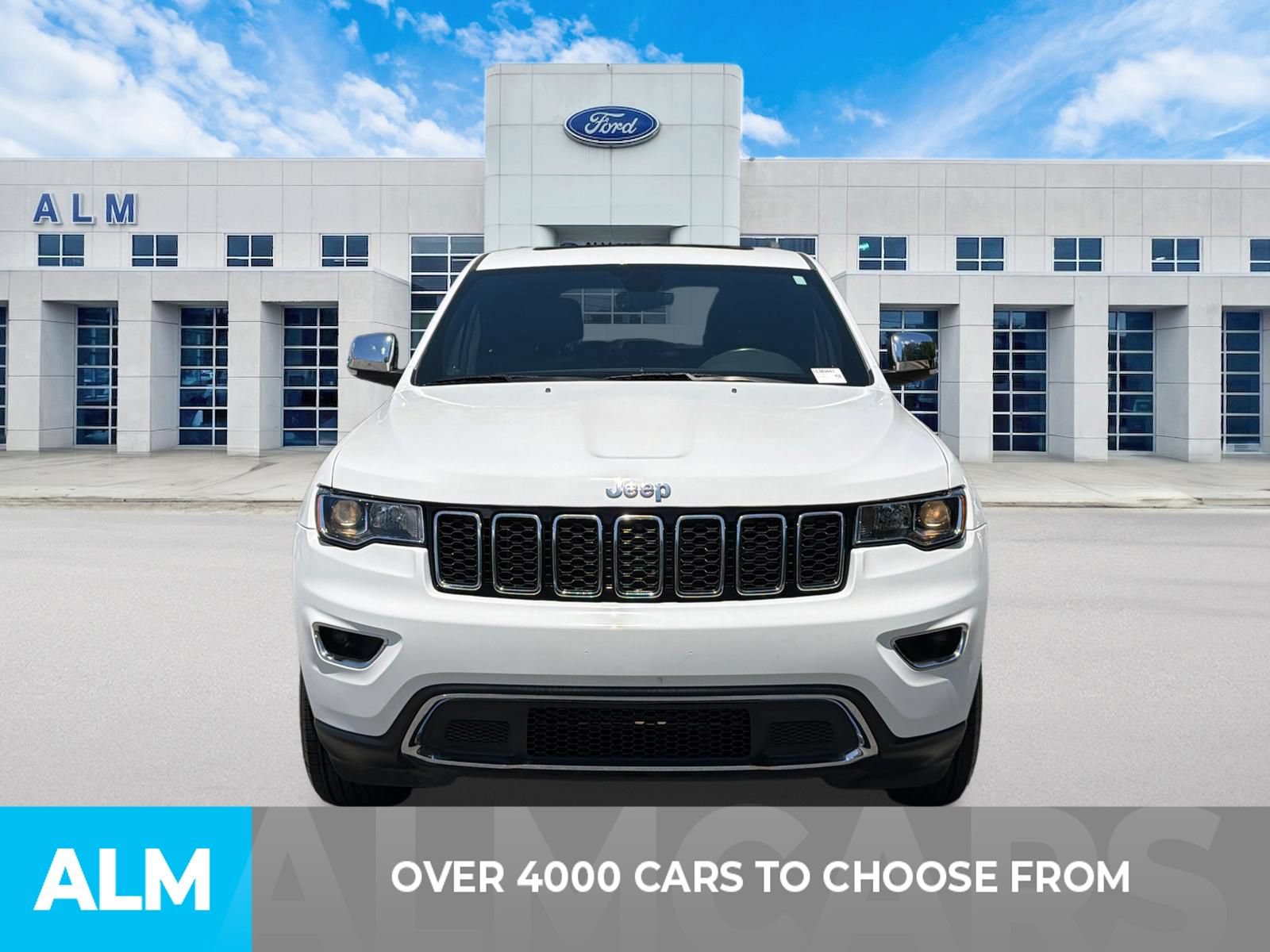 Used 2020 Jeep Grand Cherokee Limited AWD/4WD image 2
