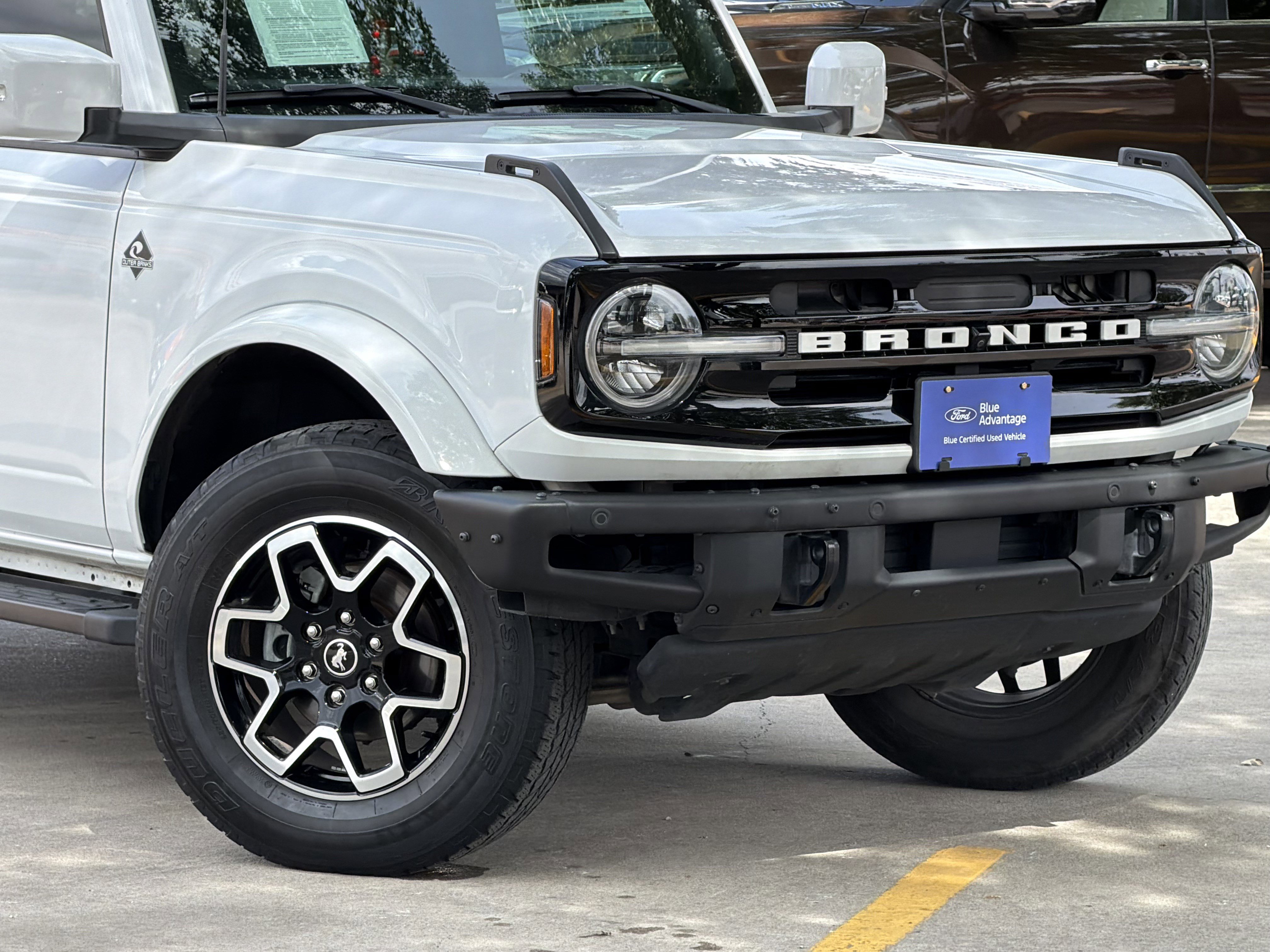 Certified 2022 Ford Bronco Outer Banks AWD/4WD image 2