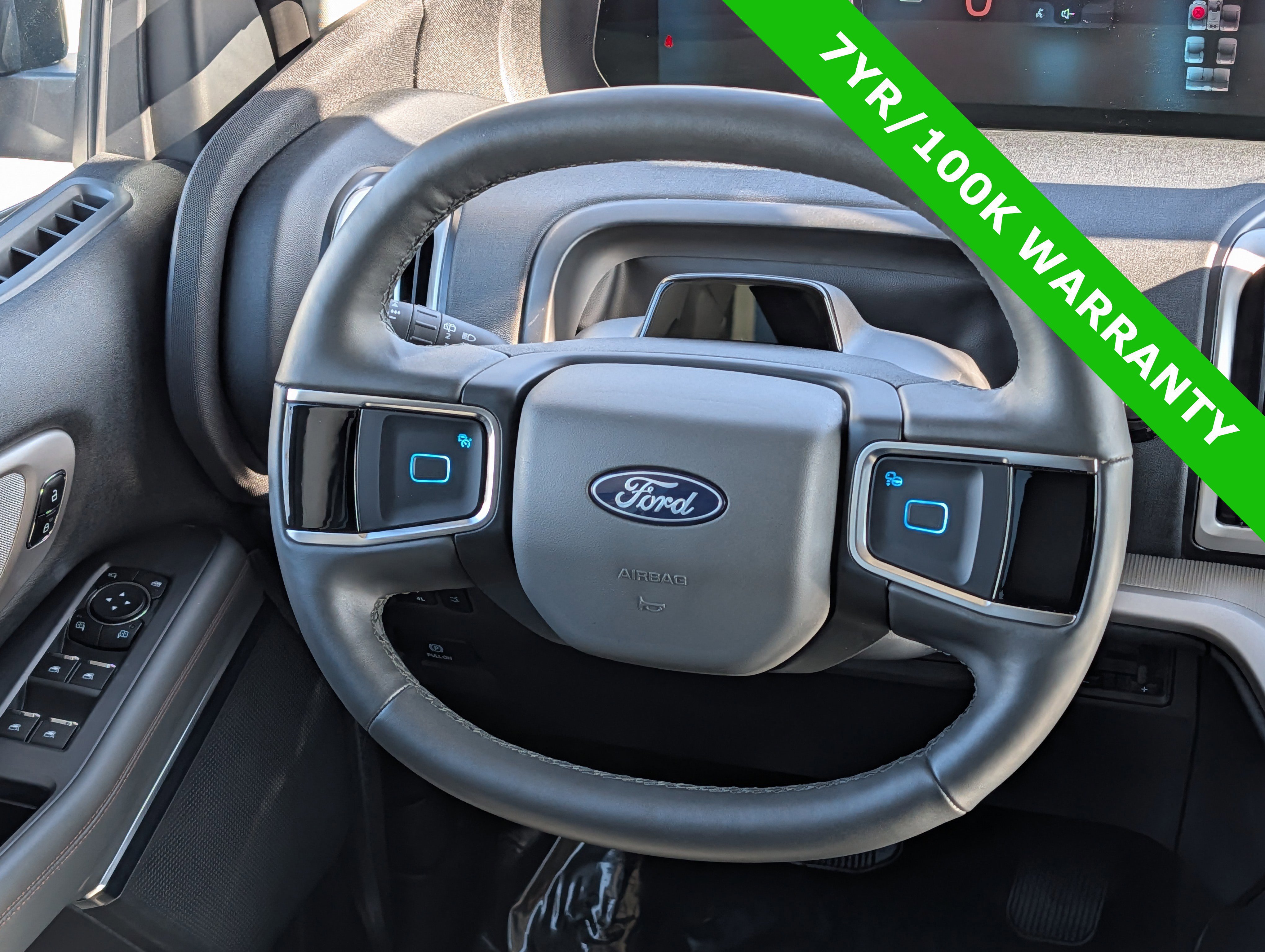 Certified 2025 Ford Expedition Active image 21