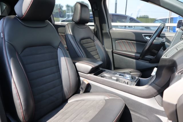 Certified 2024 Ford Edge ST-Line AWD/4WD image 38