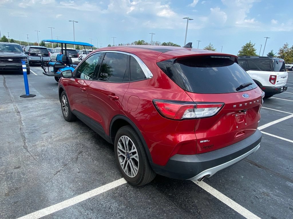 Certified 2022 Ford Escape SEL w/ Technology Package AWD/4WD image 5