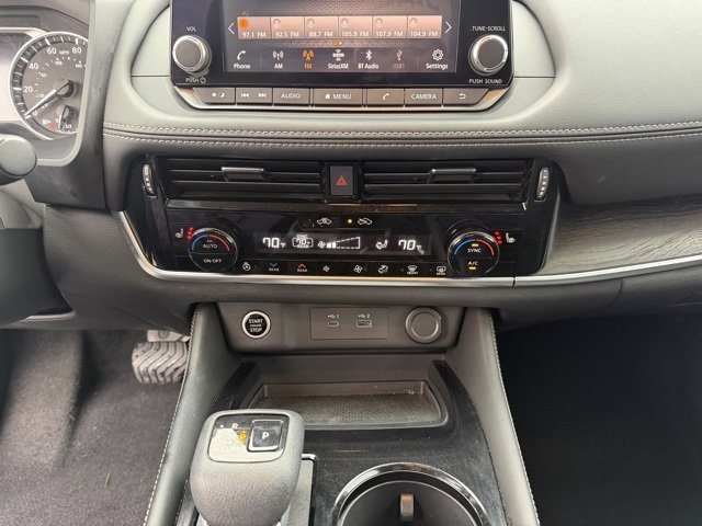 Used 2021 Nissan Rogue SL image 17