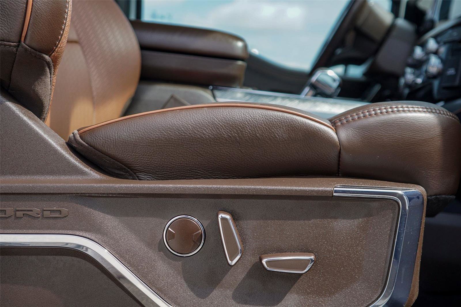 Certified 2023 Ford F150 King Ranch w/ Equipment Group 601A High image 29