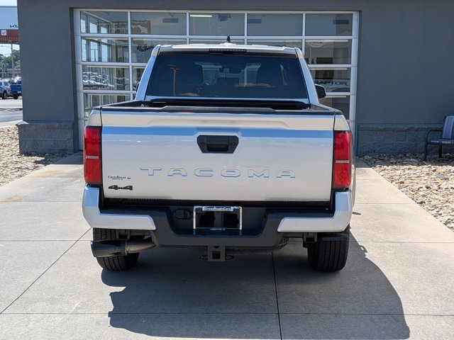 Used 2024 Toyota Tacoma TRD Sport AWD/4WD image 5