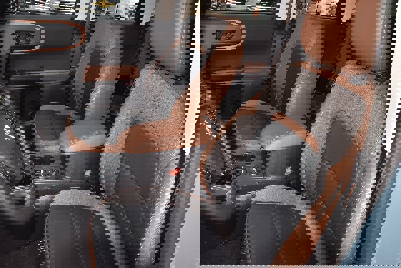 Certified 2023 Ford Bronco Sport Outer Banks w/ Tech Package image 32