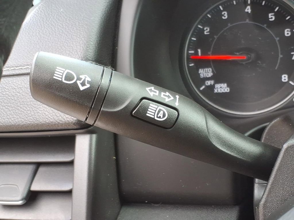 Used 2023 GMC Terrain SLE w/ LPO, Floor Liner Package AWD/4WD image 29