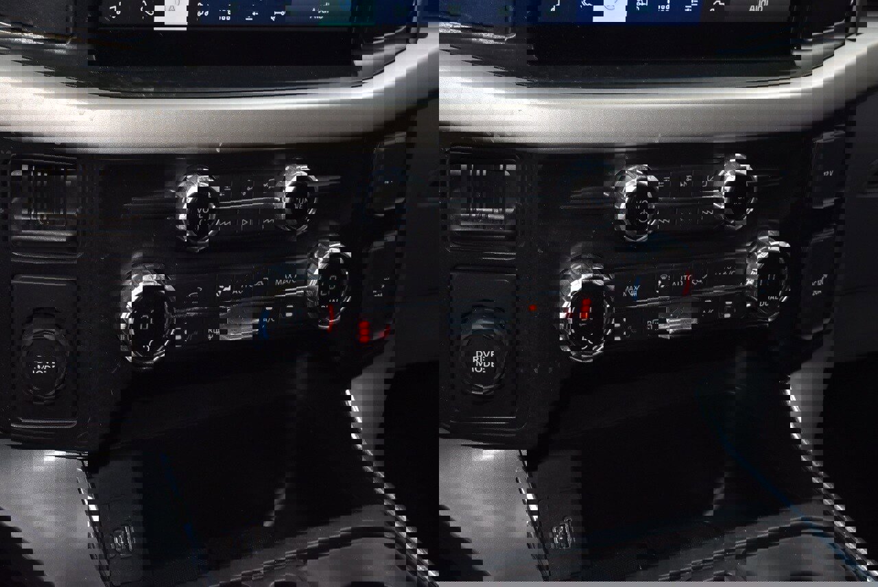 Certified 2021 Ford F150 XLT w/ Equipment Group 302A High image 29