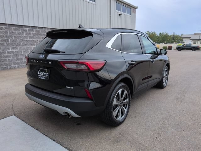 Certified 2023 Ford Escape Platinum AWD/4WD image 3
