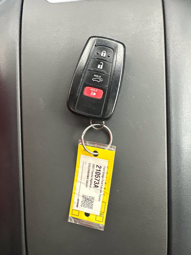 Used 2021 Toyota Highlander XSE AWD/4WD image 55