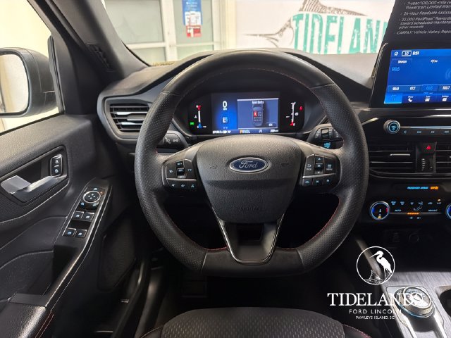 Certified 2025 Ford Escape ST-Line FWD image 17