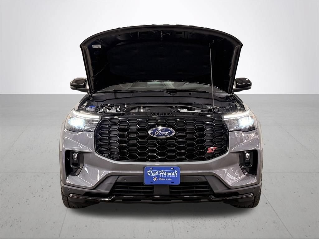 Certified 2025 Ford Explorer ST w/ Sun And Sound Package AWD/4WD image 6